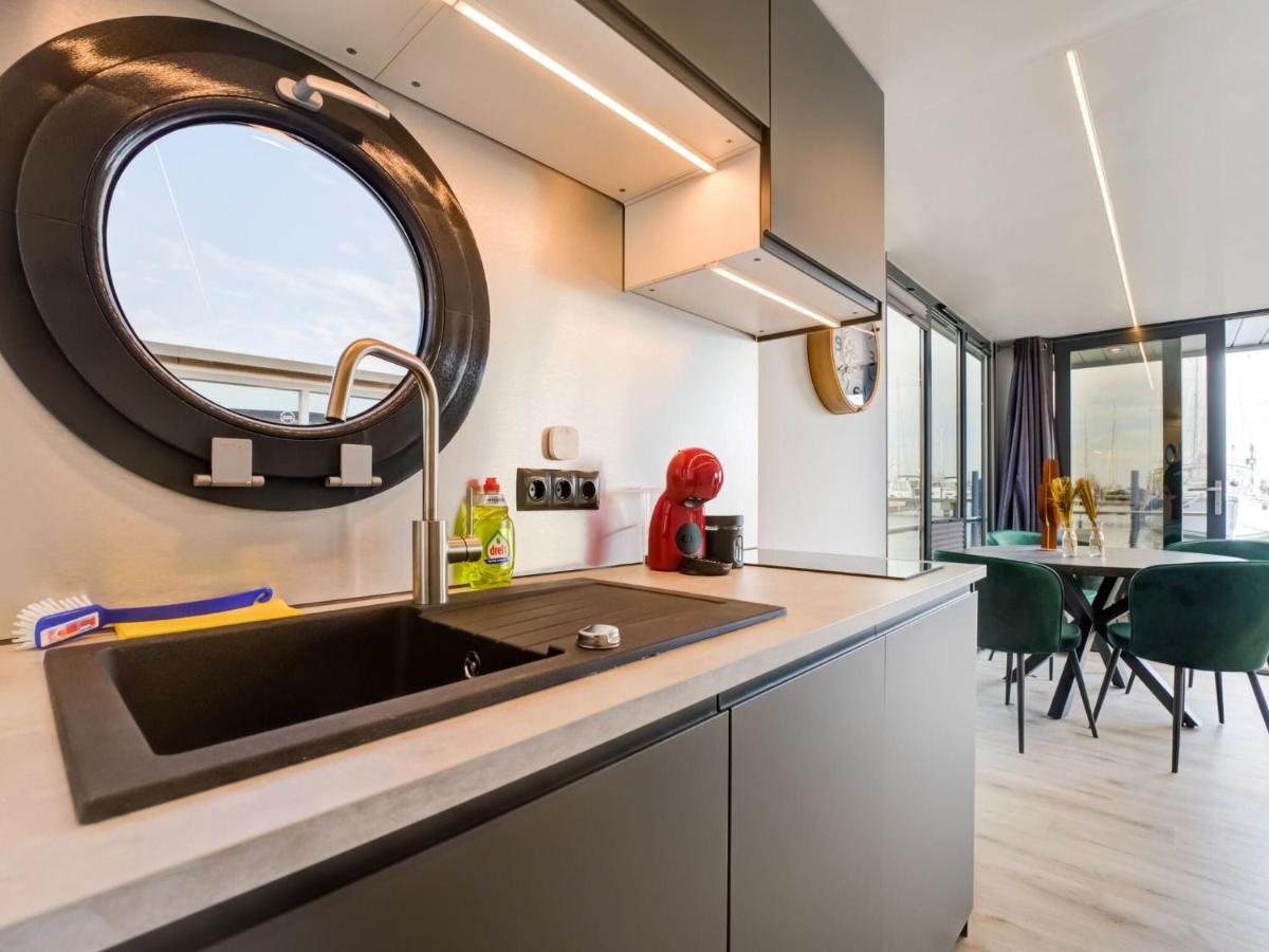 Готель Beautiful Houseboat In Marina Of Волендам Екстер'єр фото